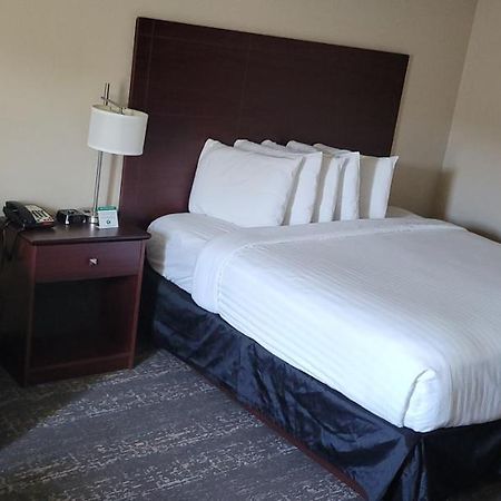Boarders Inn & Suites By Cobblestone Hotels - Broken Bow Extérieur photo