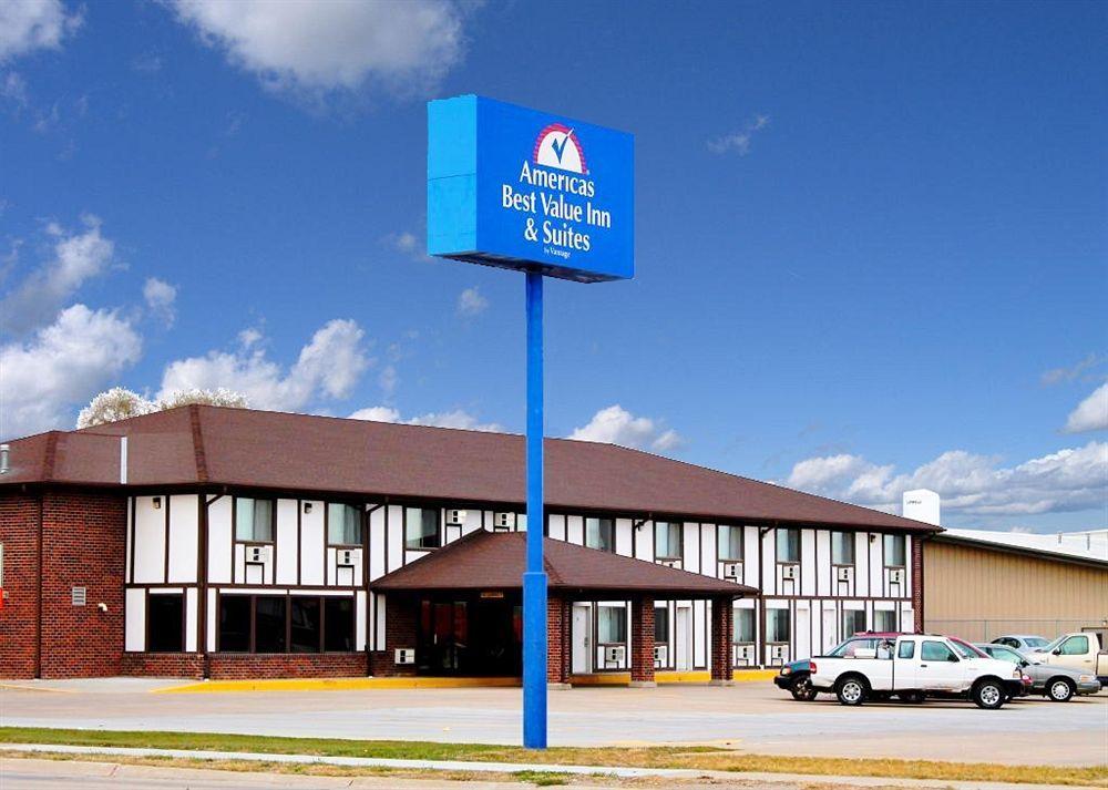 Boarders Inn & Suites By Cobblestone Hotels - Broken Bow Extérieur photo