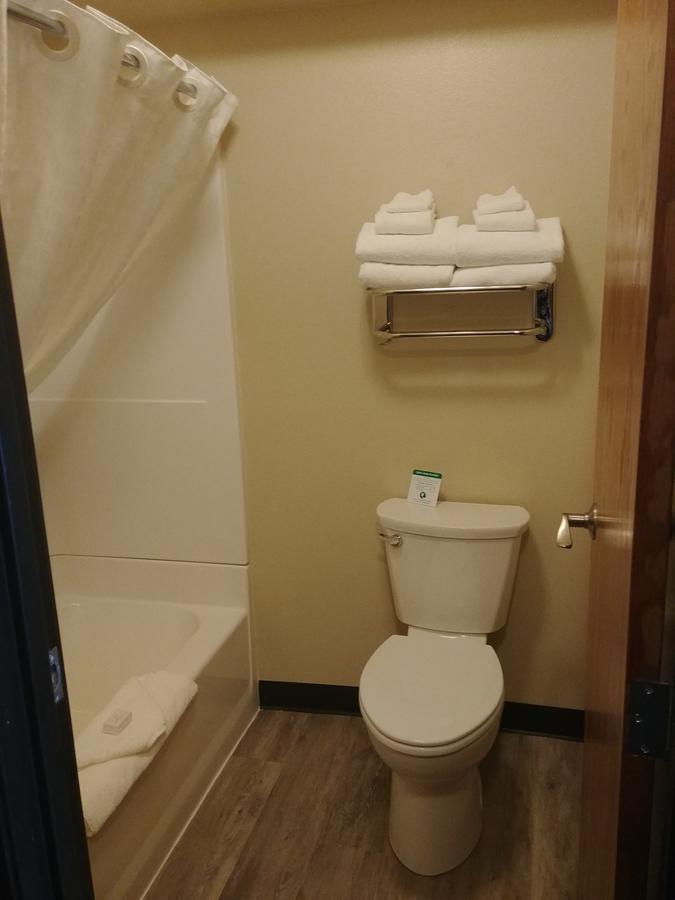 Boarders Inn & Suites By Cobblestone Hotels - Broken Bow Extérieur photo